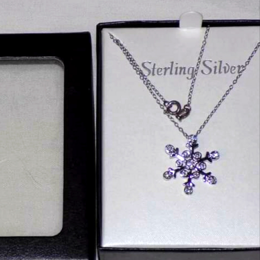 Sterling‎ Silver Snowflake Necklace